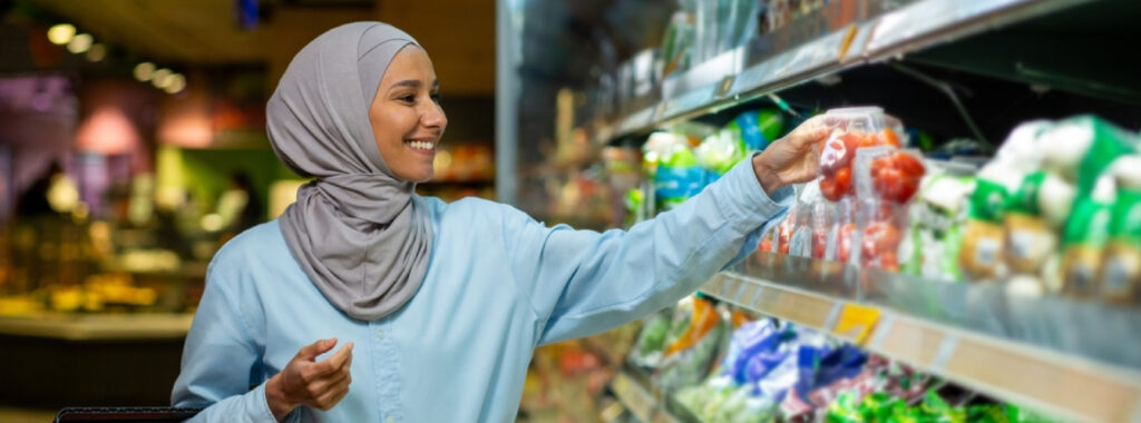ما هي التحديات التي تواجهها تجارة البيع بالتجزئة في محلات السوبر ماركت؟